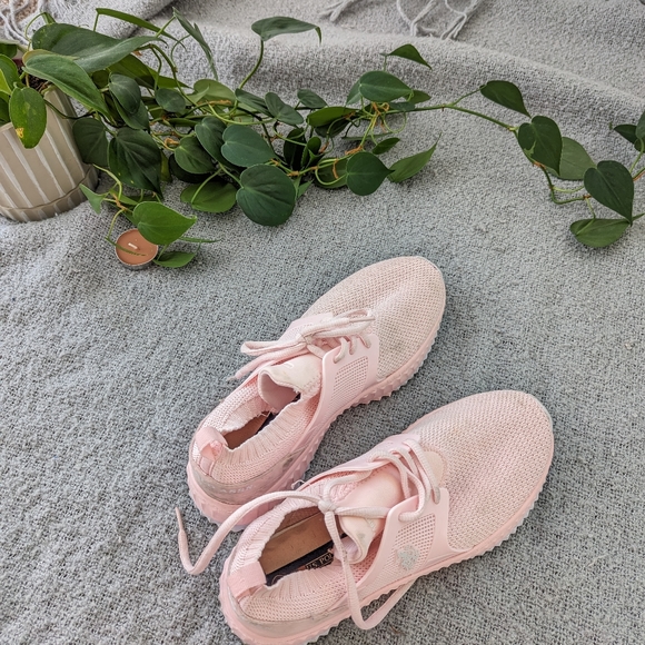 SOLD Polo sport shoes - Picture 6 of 7